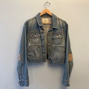Vintage y2k Old Navy crop denim jacket.